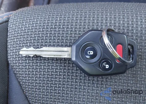 2019 Subaru Crosstrek 2.0I Premium z USA, uszkodzony, nr VIN JF2GTACCXK8260834